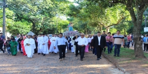 General Aquino Honra a su Santa Patrona